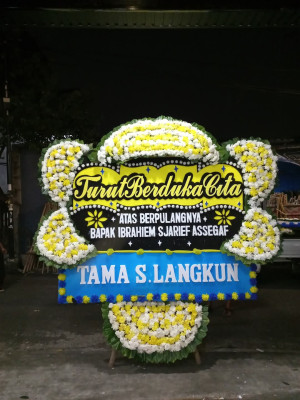 Papan Bunga Duka di Sungai Kasai